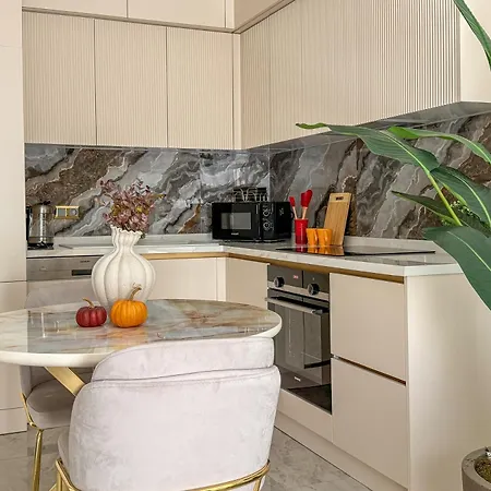 Qoople Legend B - Premium Steps From The Sea Alanya